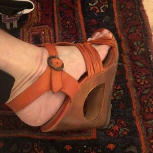 Frye Gabriella Orange leather Wood Wedge 7